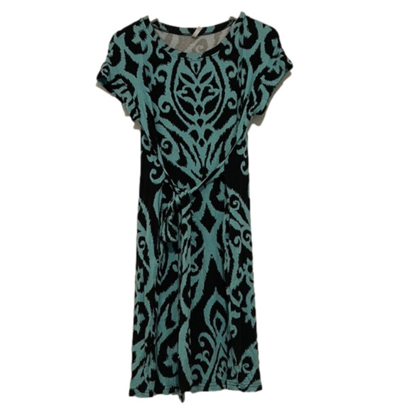 POPYOUNG Dresses & Skirts - POPYOUNG Blue And Black Patterned Tie Front Midi Dress, Large